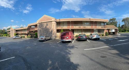 Dayton Hotel | Travelers Inn