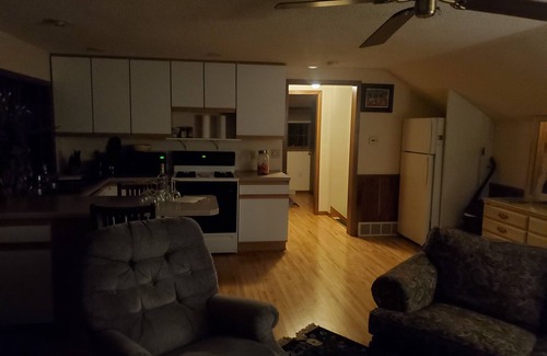 Hamburg House | TRAVELING- 6 minutes from Aspirus Hospital and Downtown Wausau OR GRANITE PEAK