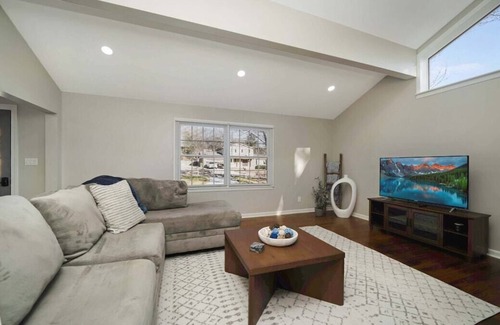 Huntsville House | Traveling Professional Paradise