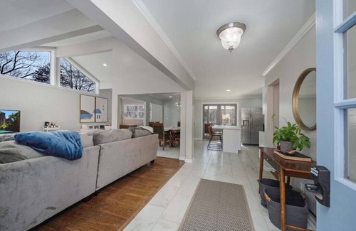 Huntsville House | Traveling Professional Paradise