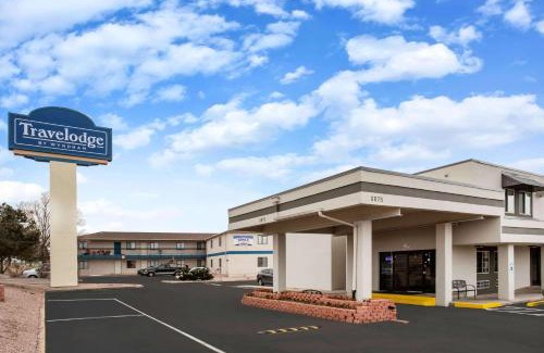 Cimarron Hills Hotel | Travelodge by Wyndham Colorado Springs Airport - Peterson SFB