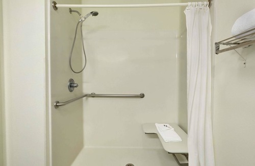 Sharon Springs Hotel | Travelodge by Wyndham Sharon Springs
