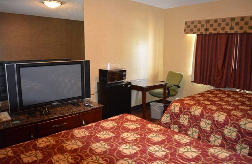 Avenel Hotel | Travelodge by Wyndham Avenel Woodbridge