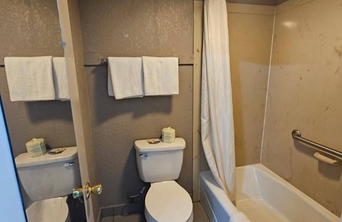 Dumas Hotel | Travelodge by Wyndham Dumas Arkansas