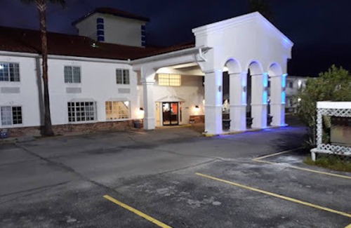 Lafayette Hotel | Travelodge by Wyndham LaFayette