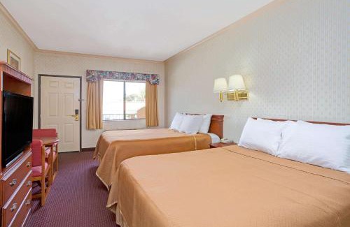 Lynwood Hotel | Travelodge by Wyndham Lynwood