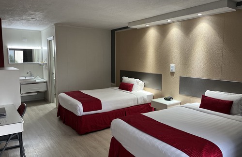 Southwest Orlando Hotel | Travelodge by Wyndham Orlando/Heart of International Drive
