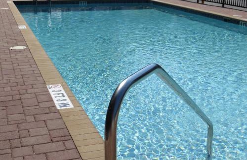 Southwest Orlando Hotel | Travelodge by Wyndham Orlando at Heart of International Drive