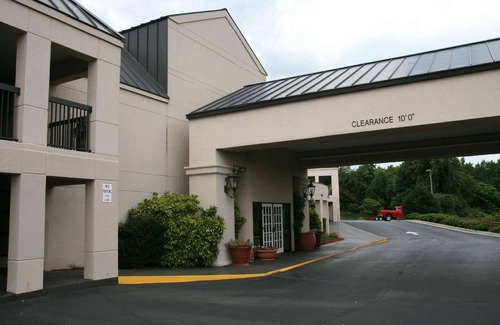 Roanoke Hotel | Travelodge by Wyndham Roanoke
