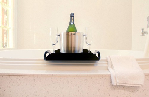Vallejo Hotel | Travelodge by Wyndham Vallejo