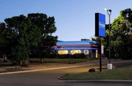 Vaughn Hotel | Travelodge by Wyndham Vaughn