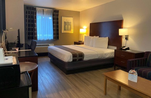 Newtonville Hotel | Travelodge Inn & Suites by Wyndham Albany