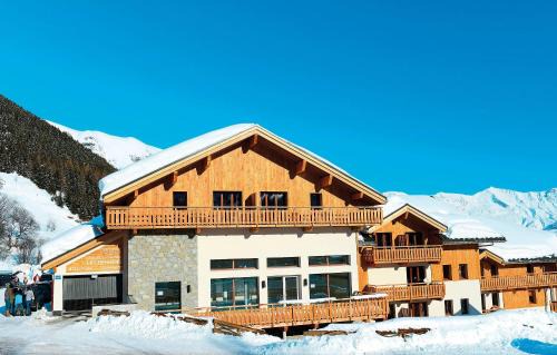 Saint-Sorlin-d'Arves Apartment | travelski home select - Résidence Les Bergers