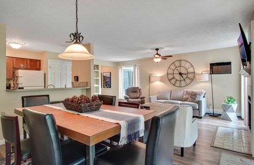 Acme Apartment | Traverse city condo/golfing/beaches/wineries/hiking