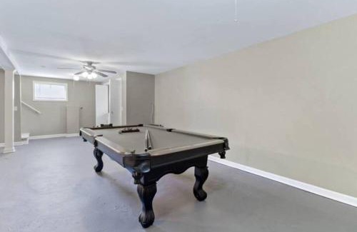Rossville House | Travis' Place - Convenient and Affordable Location