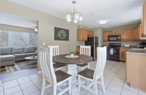 Rossville House | Travis' Place - Convenient and Affordable Location