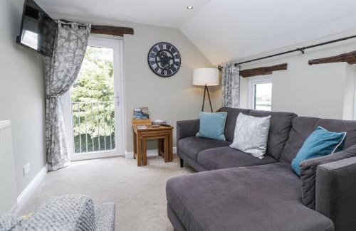 Warton House | Treacle