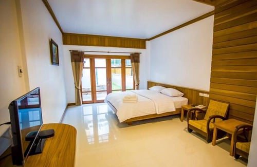 Nakhon Si Thammarat Hotel | Tree Home Plus Home Stay