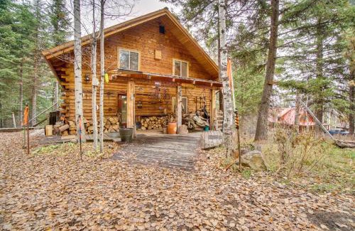 McCall House | Tree-Lined McCall Cabin Walk to Payette River!