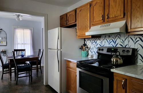 Arden Apartment | Tree Top Retreat minutes from the airport and downtown Asheville