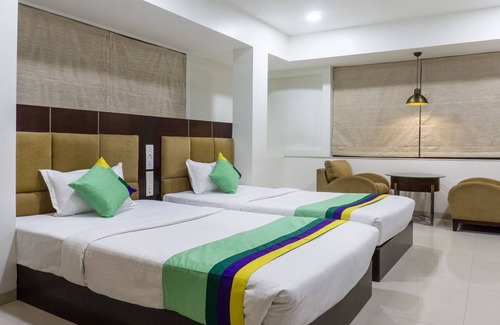 Aundh Hotel | Treebo Bhairavee, Baner