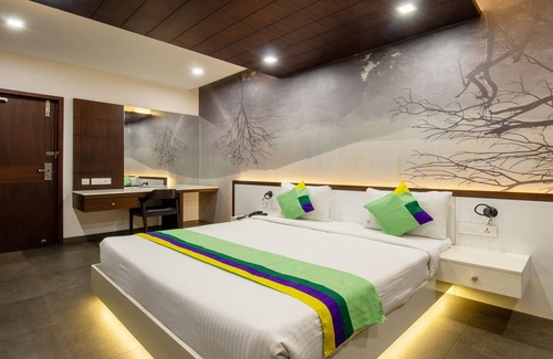 Sulthan Bathery Hotel | Treebo Brahma, Wayanad