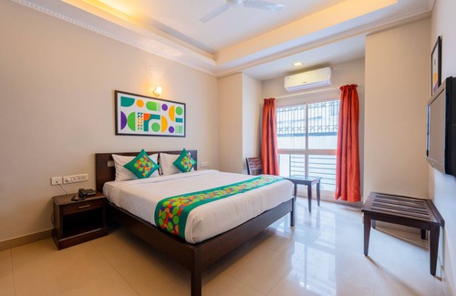 Koramangala Hotel | Treebo Ivory White Inn