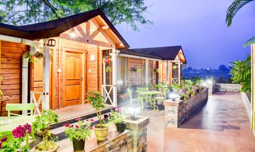 Siliguri Hotel | Treebo Premium Blue Mountain Country Club And Resort