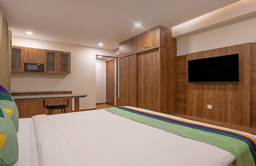 Gachibowli Hotel | Treebo SY Inn, Gachibowli DLF