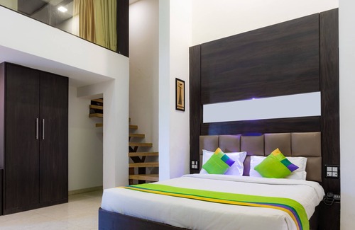 Thane West Hotel | Treebo The Blue Roof
