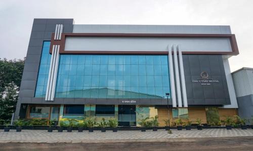 Nashik Hotel | Treebo The Utsav, Nashik