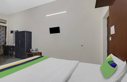 Gundlupet Hotel | Treebo Trend Grand JP Inn