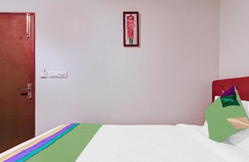Kakinada Hotel | Treebo Trend S V Manor