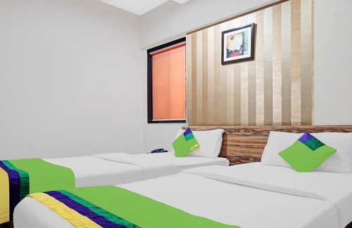 Viman Nagar Hotel | Treebo Trend Silver Crest