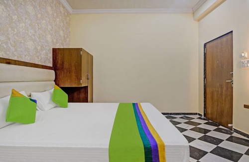 Central Area Hotel | Treebo Trend Vishvam Residency