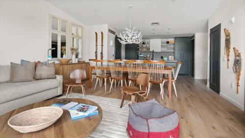Stowe Area House | Treehouse 420 The Summit 3 Bed By Stowe Mountain Rentals