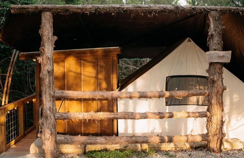 Branson House | Treehouse Branson, MO Cozy Glamping Site