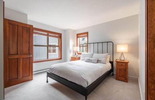 Blackcomb House | Treeline by Outpost Whistler
