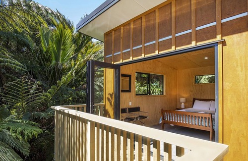 Punakaiki House | Treescapes - Hot Tub in the Rainforest, 2km from Punakaiki