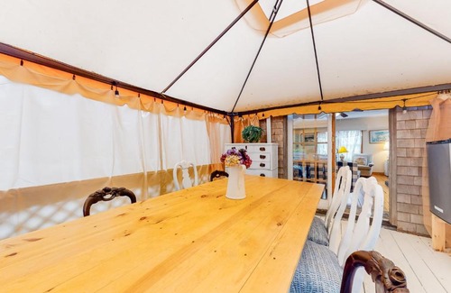 East Chop House | Treeside Lodge
