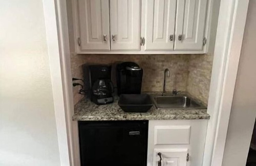 Mount Ida Apartment | Treetop Condo at Mtn Harbor