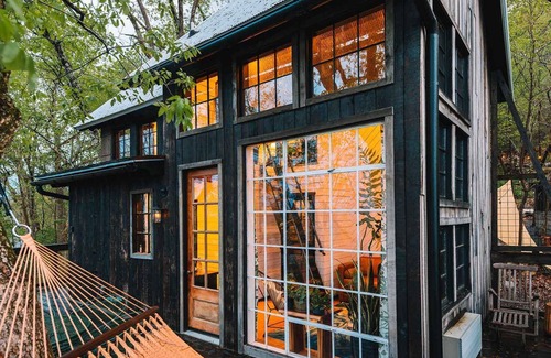 Chattanooga House | Treetop Hideaways: Wood Lily Treehouse in Chattanooga