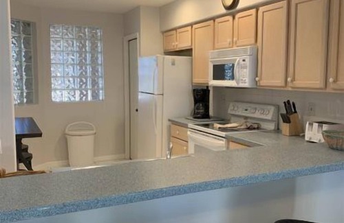 Tropical Cove Condo | Treetop Treasure at Lexington CC Golf Village