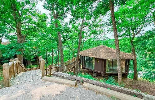 Village of Four Seasons House | Treetop Village-2bed3bathpoolsdocks6-8pp