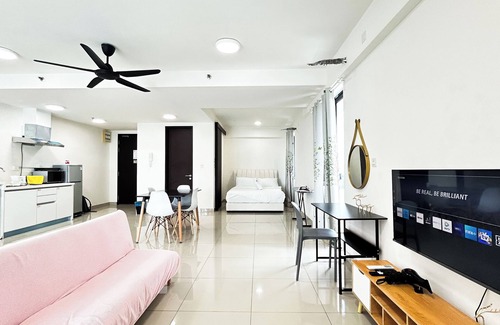 Shah Alam Apartment | Trefoil by Manhattan Group