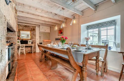 Bodmin House | Tregenna Farmhouse