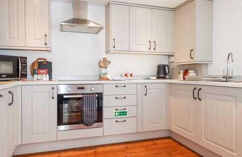 Trelowth Cottage | TRELOWTH CHAPEL, family friendly, with a garden in Polgooth