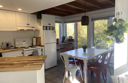 Mont-Tremblant Condo | Tremblant Village Retreat!Steps to hill.Ski in/out