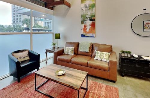 Galveston Apartment | Tremont Meilleur 104