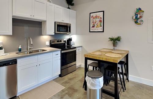 Galveston Apartment | Tremont Meilleur 104